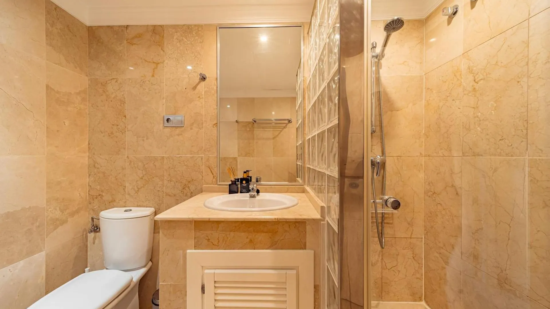 Aloha Hills Club Pools Spa Gym Marbella 0*,  Spain