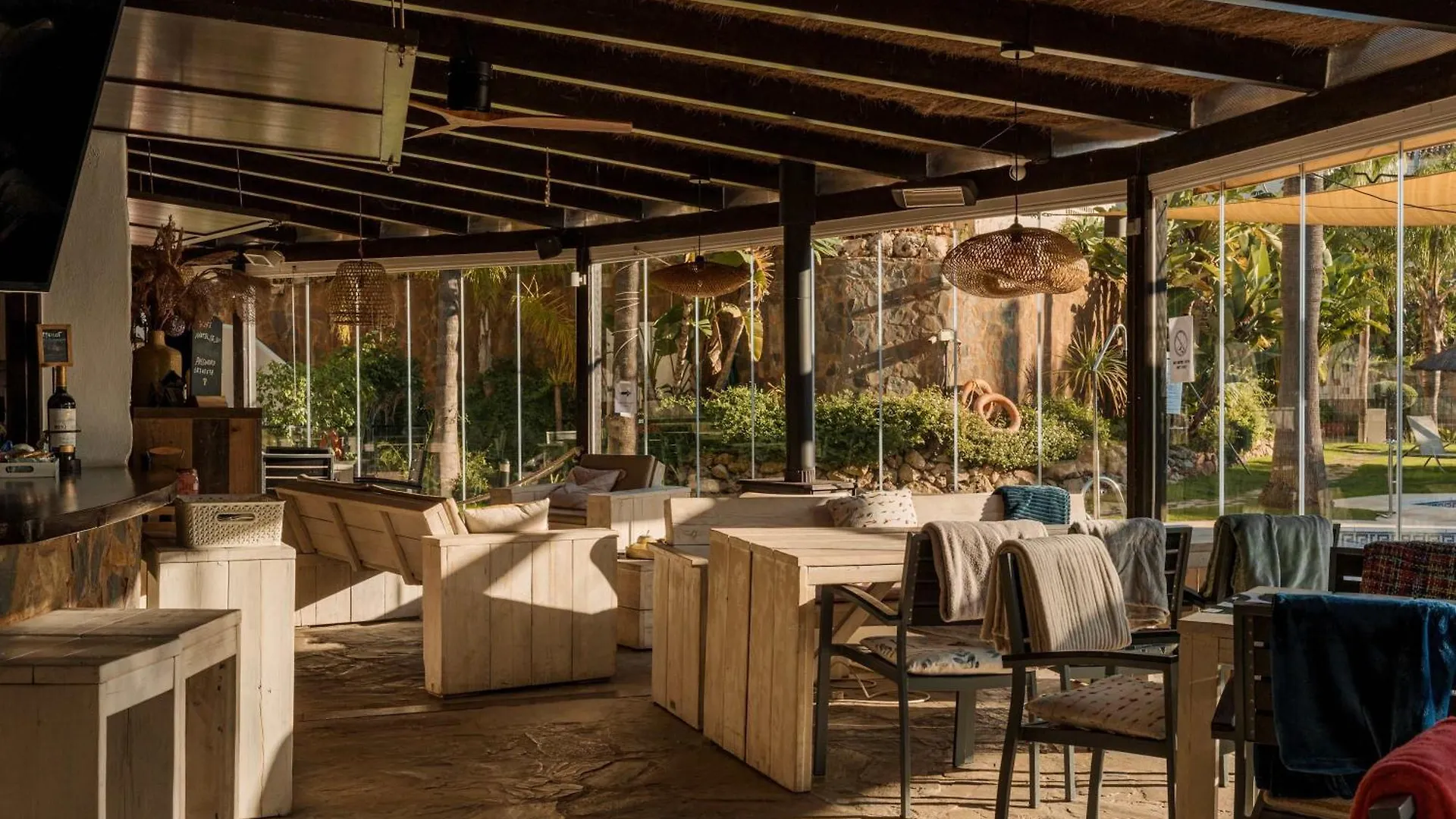 Apartment Aloha Hills Club Pools Spa Gym Marbella