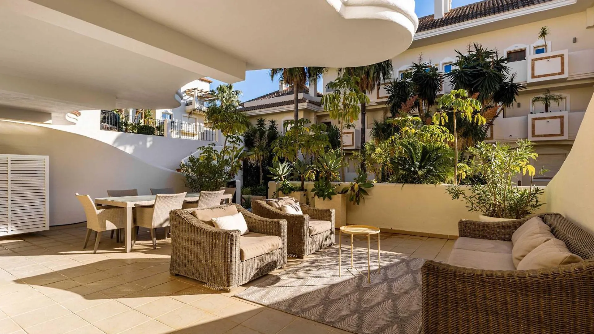 Aloha Hills Club Pools Spa Gym Marbella